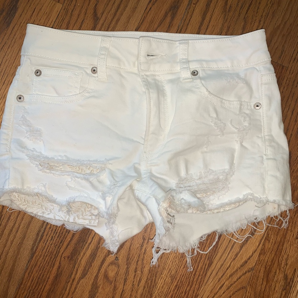White American Eagle jean shorts